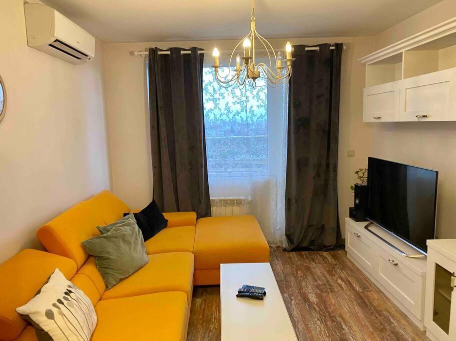 Stylish Magenta Apartment - Terrace & Free Parking Sofia Exteriör bild